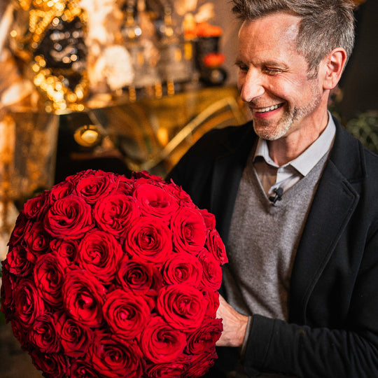 PURE RED ROSES